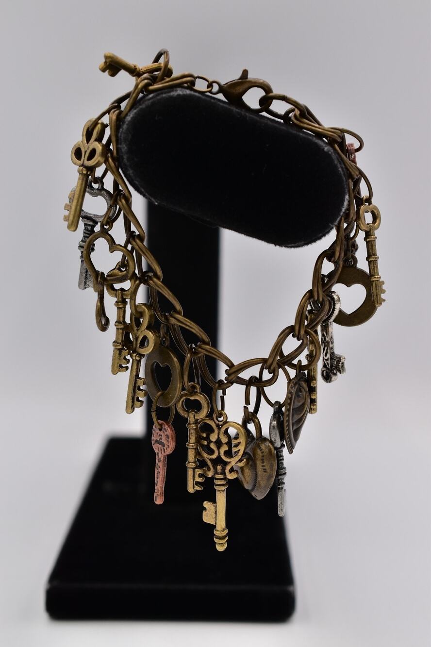 Vintage Retro Heart Charm Bracelet Mixed Metal Skeleton Key Chunky Brass BinAD